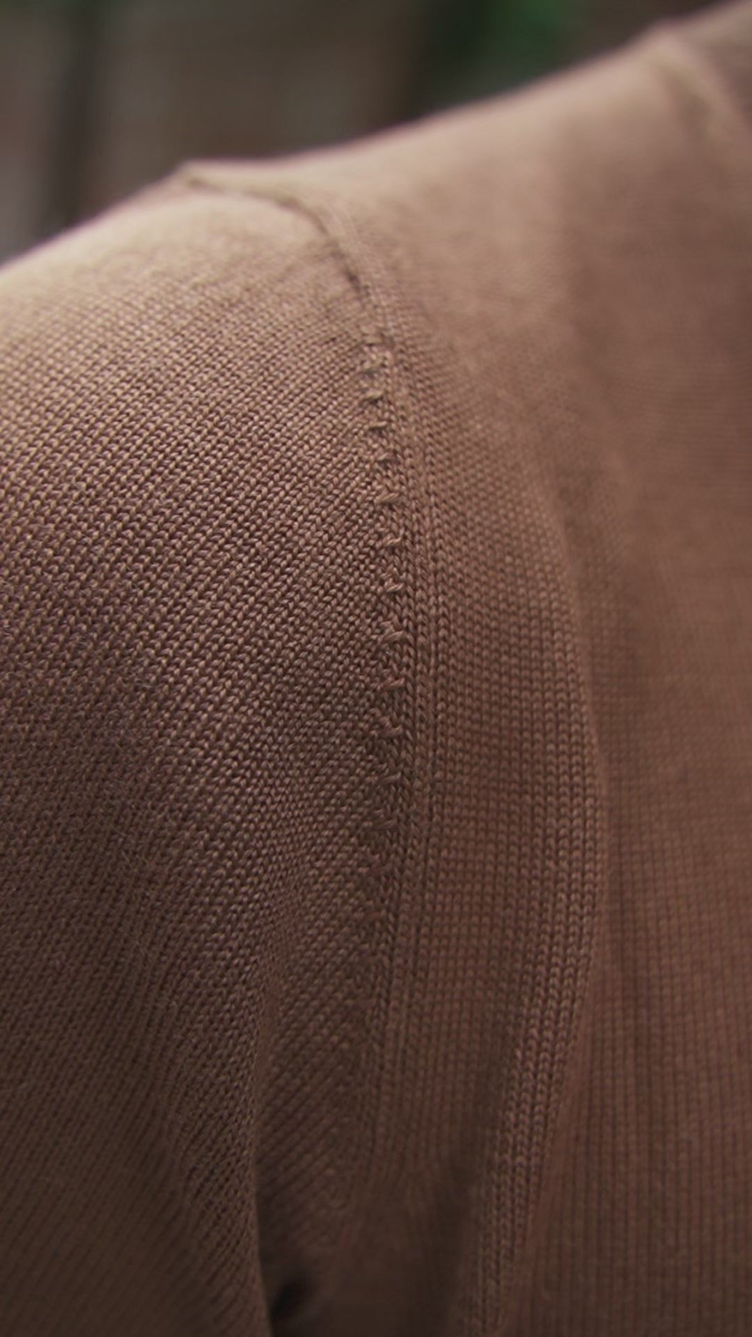Loro Piana Royal 咖啡色 70% CASHMERE、30% SILK 圓領 T-shirt